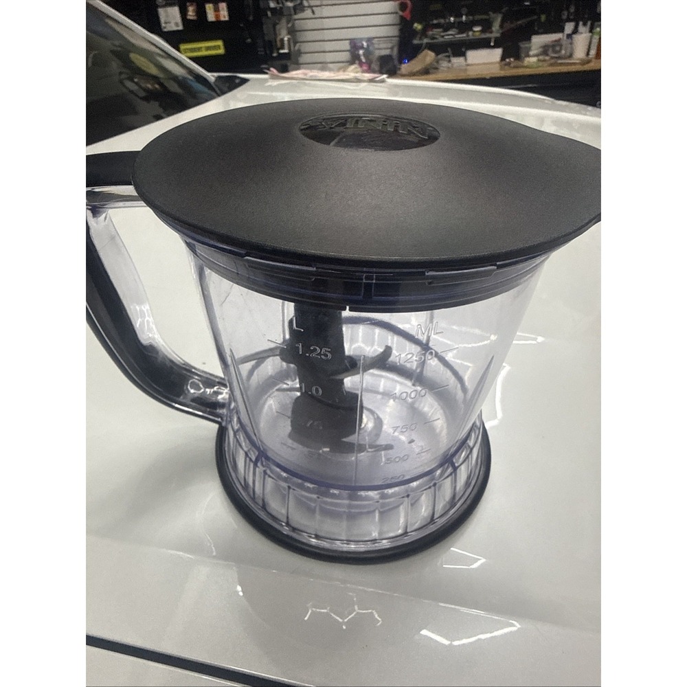 Ninja 40 oz (5 Cup) Food Processor Bowl BL660W Blender with Blade and Lid